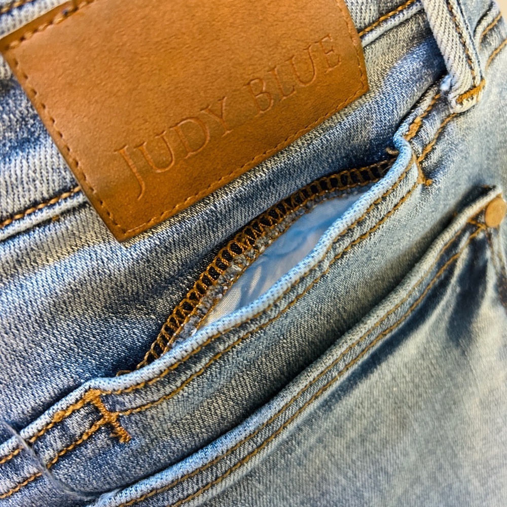 Judy Blue Dad Jean 11/30 High Rise Straight Leg Distressed Hidden Pocket - Picture 4 of 11